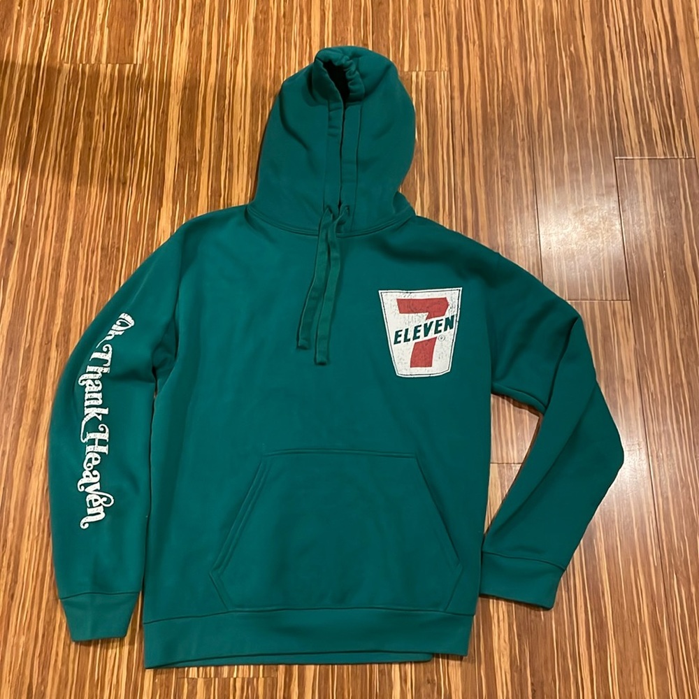 Men’s medium green 7/11 hoodie (used)